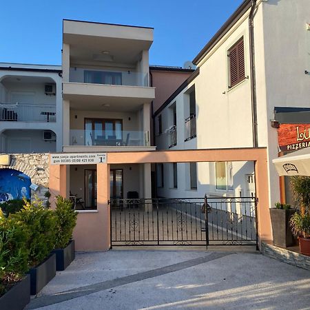 Sanja Apartments Rivarela Novigrad  Exterior photo